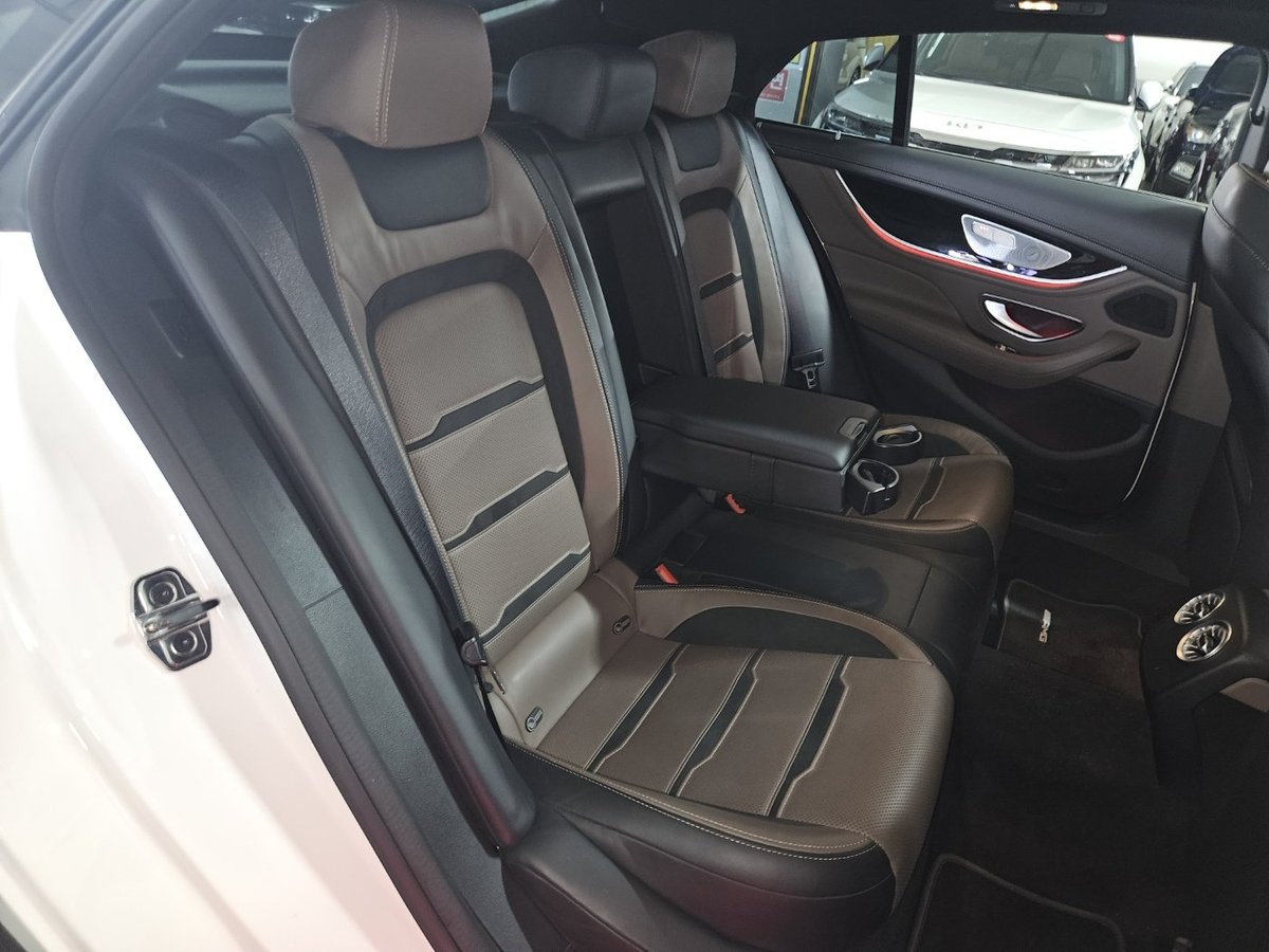 MERCEDES AMG GT 43