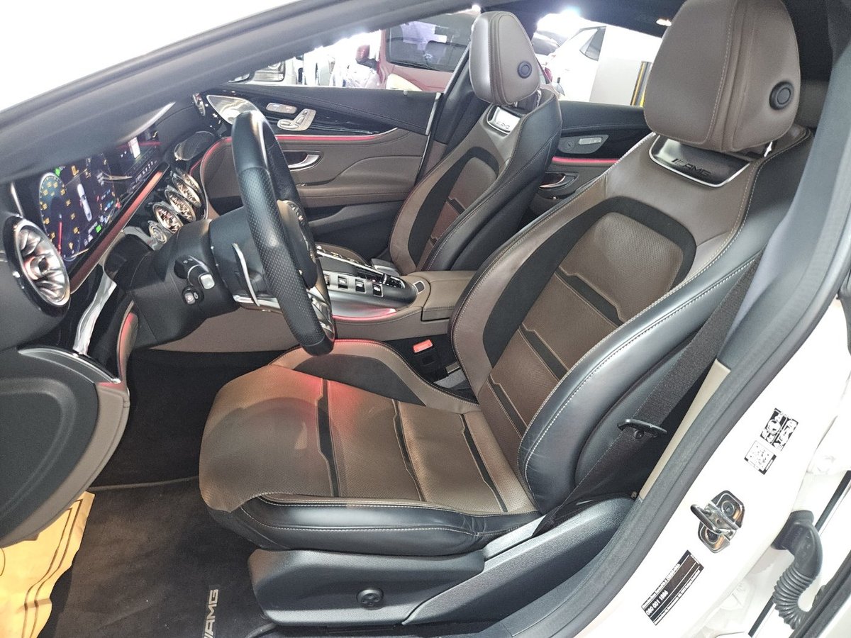MERCEDES AMG GT 43