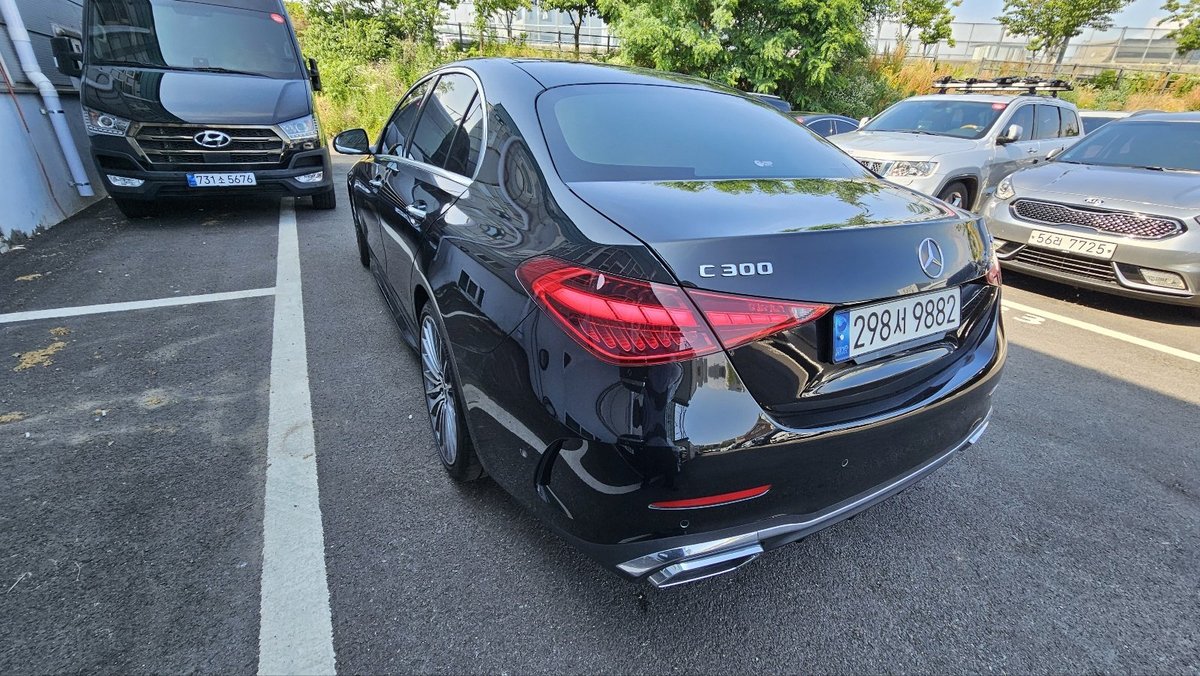 مرسيدس C300 AMG LINE 2023