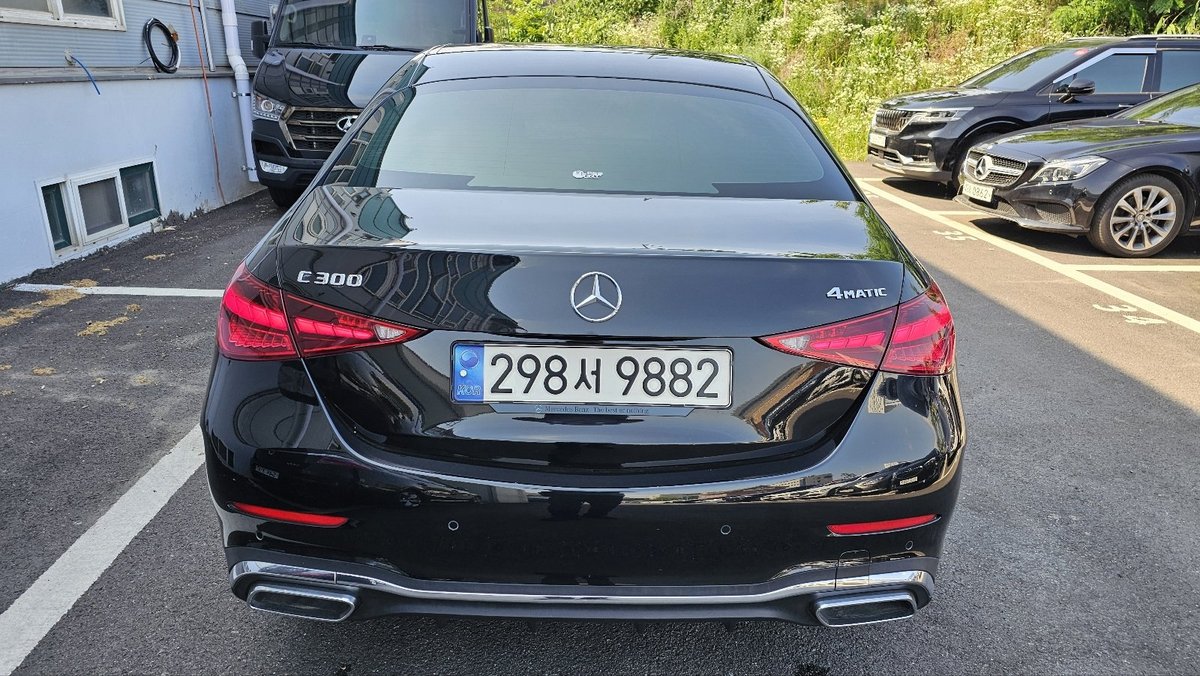 مرسيدس C300 AMG LINE 2023
