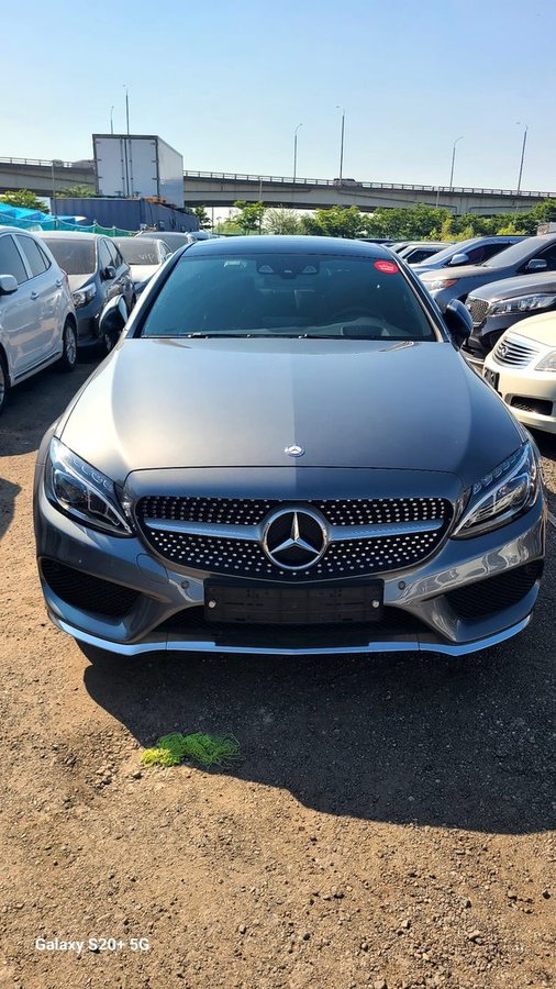 MERCEDES AMG C200 COUPE