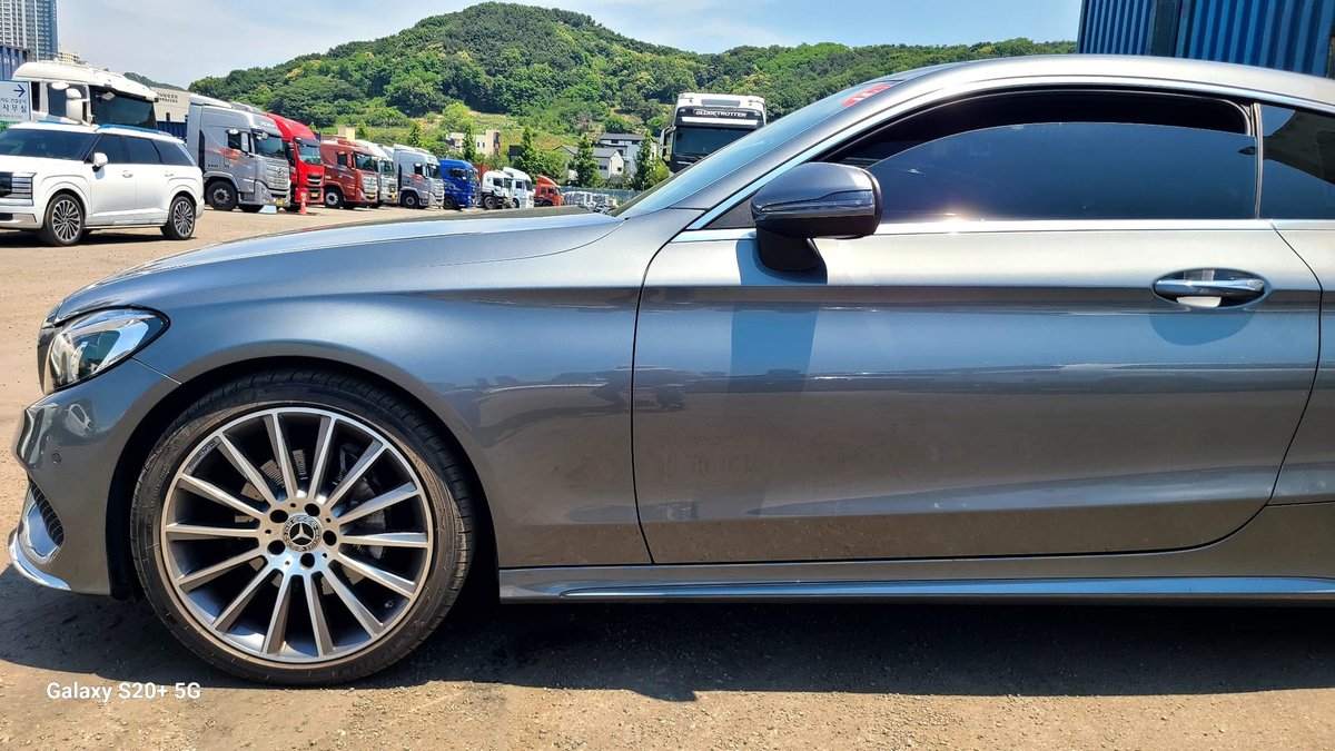 MERCEDES AMG C200 COUPE