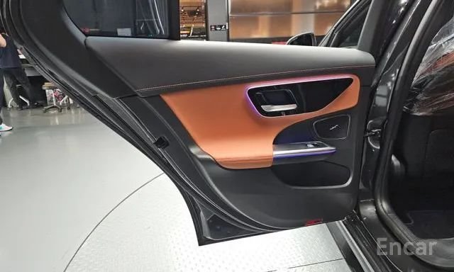 مرسيدس C300AMG LINE موديل 2022
